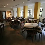 Boutique Eco Sasanka 斯克拉斯卡波伦巴